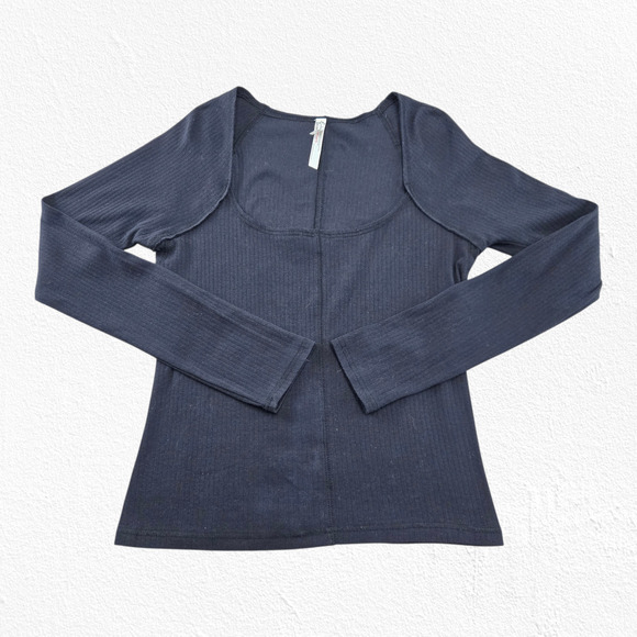 Intimately Free People Black Seam Detail Ribbed Long Sleeve Top Size Medium - Picture 2 of 6